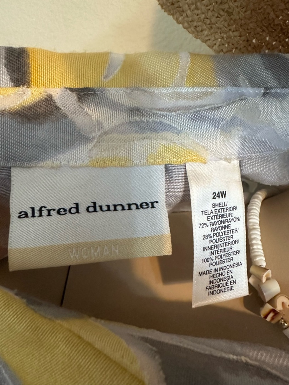 Alfred Dunner Yellow and Gray Floral Button-Front Shirt - Picture 4 of 4